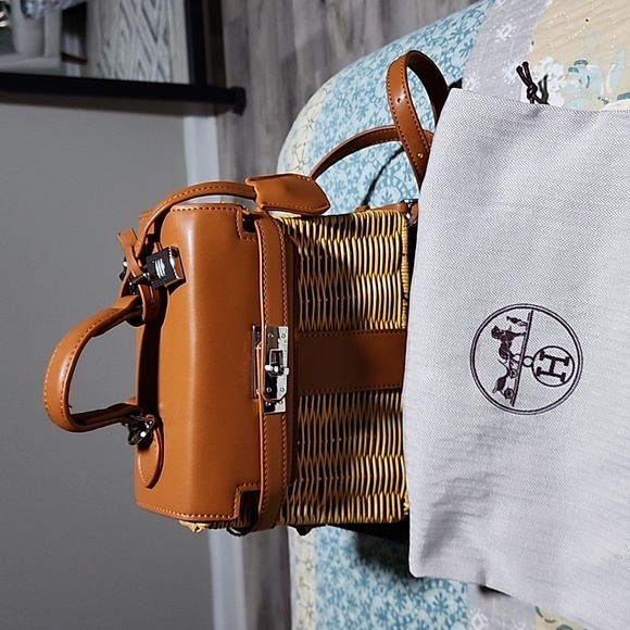 Small wicker purse - Picture 1 of 10